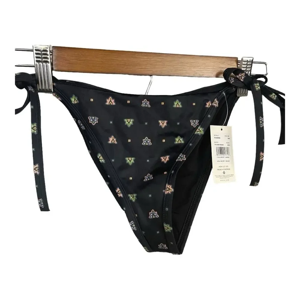 RVCA features mid